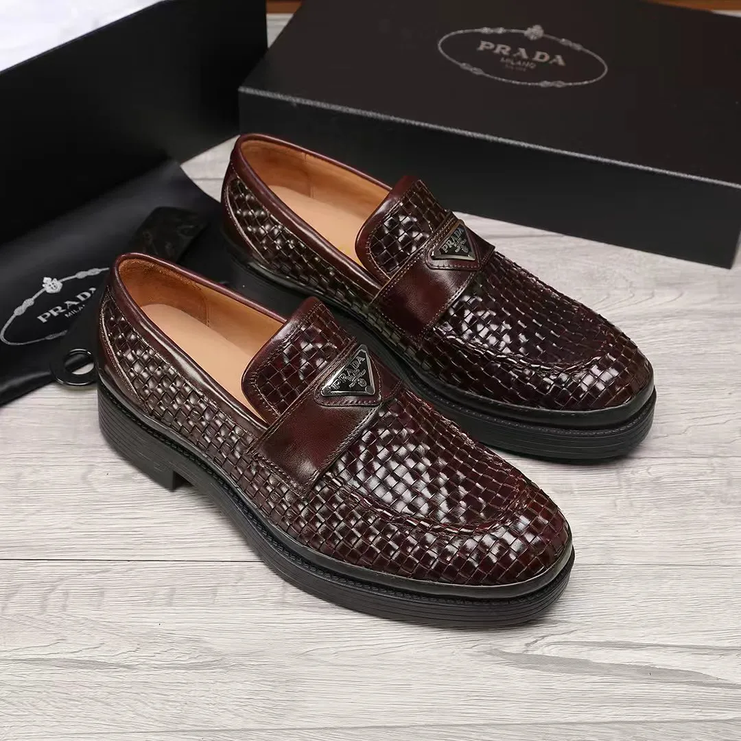 Men's shoes 💰620 💰💰🎩🎩【Prada】Counter 1:1⬆️original reproduction, absolute quality🆗original outsole, high-quality imported rubber, wear-resistant and non-slip, never degummed, upper material: imported first-layer cowhide➕anti-slip foam outsole, official website material, inner material: water-dyed leather lining, 6 colors available! Code number 38-45